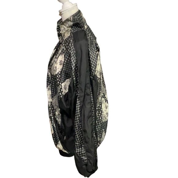 VOS Sports Black Cream Patchwork Vintage Softshell Varsity Style Jacket Sz XL - Picture 3 of 5